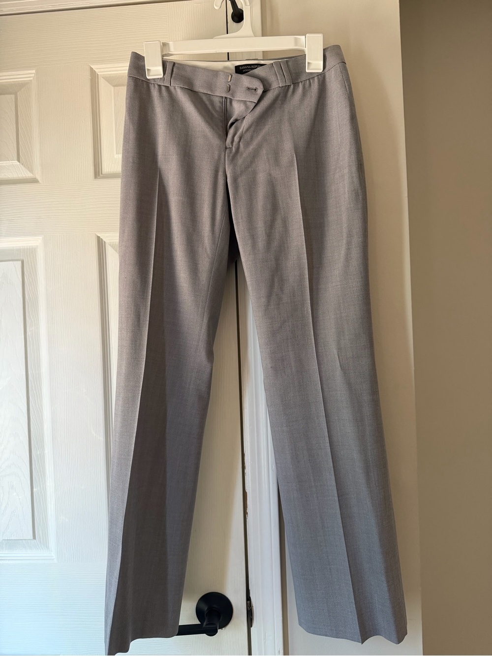 Banana Republic Light Gray Women's Straight Leg Trousers